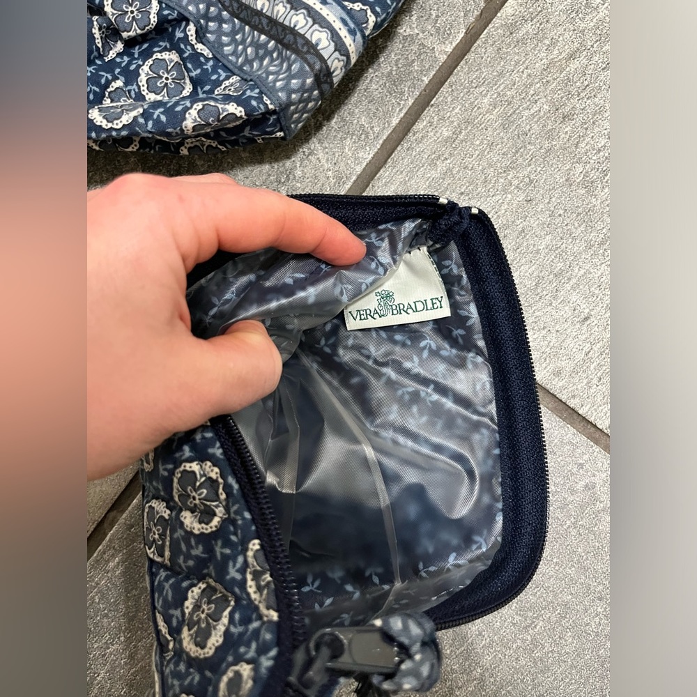 Vera Bradley bag with matching wallet - Picture 6 of 6